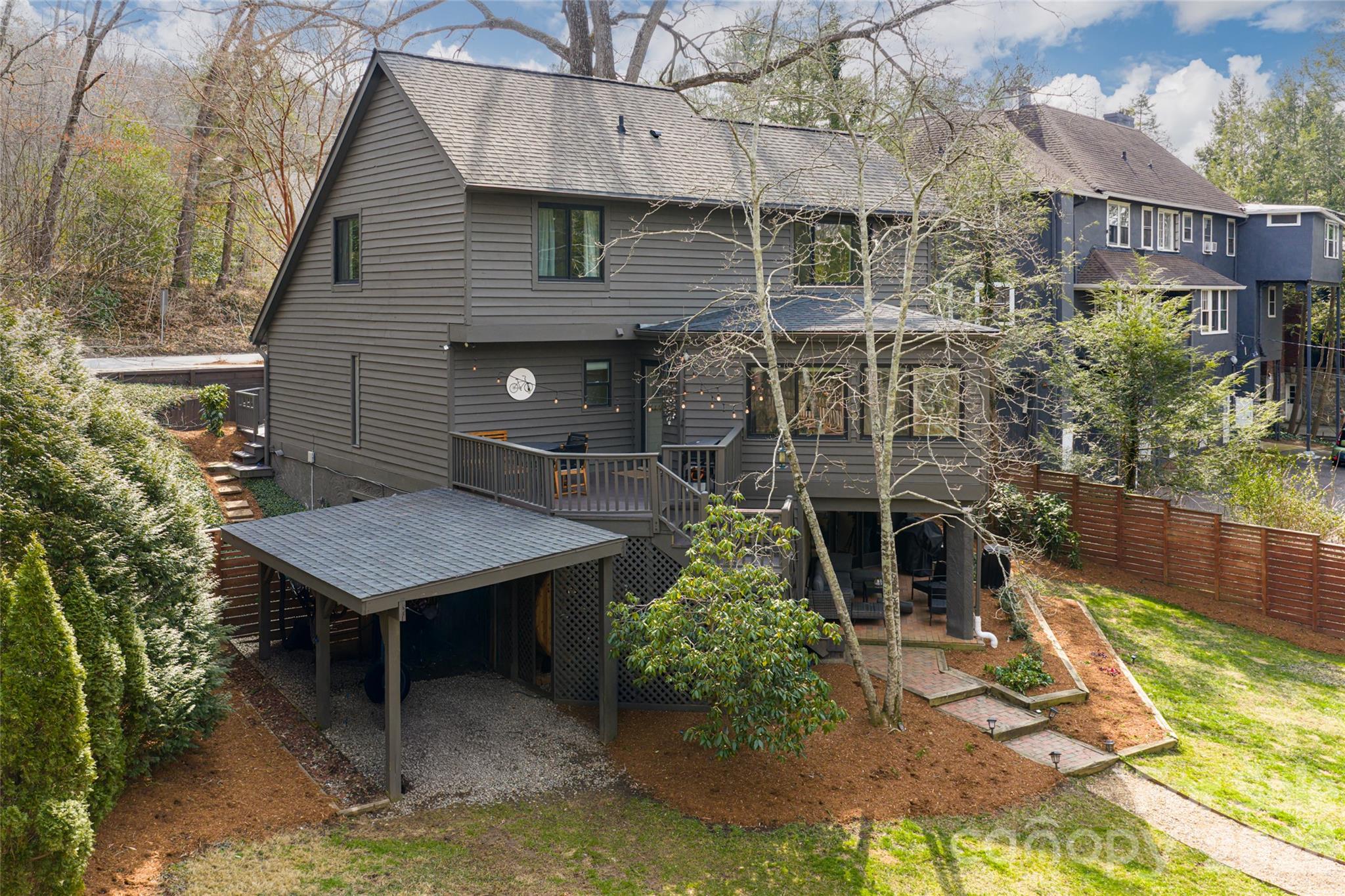 84 Macon Avenue