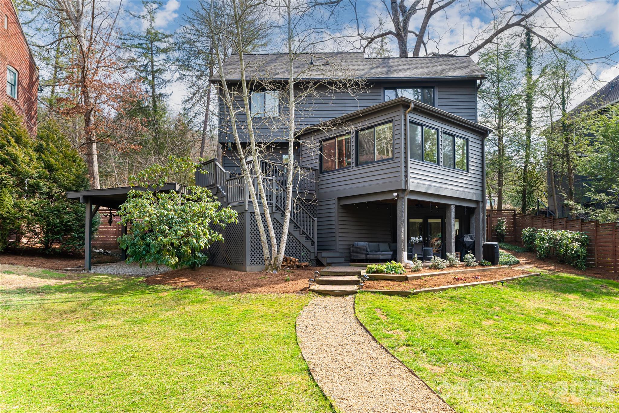 84 Macon Avenue