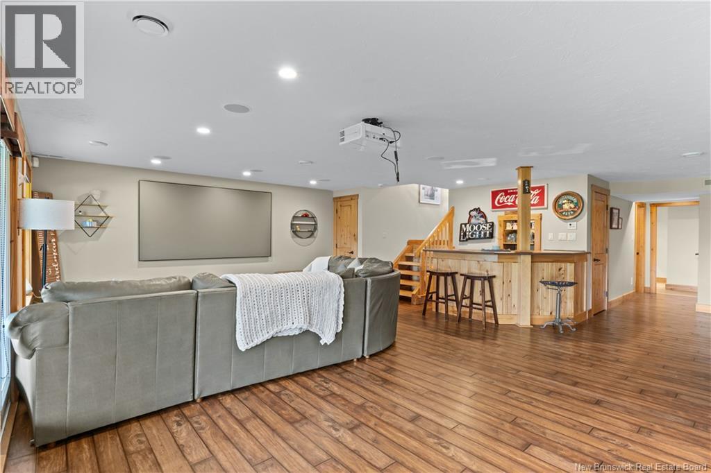 660 Saint Charles Sud Road