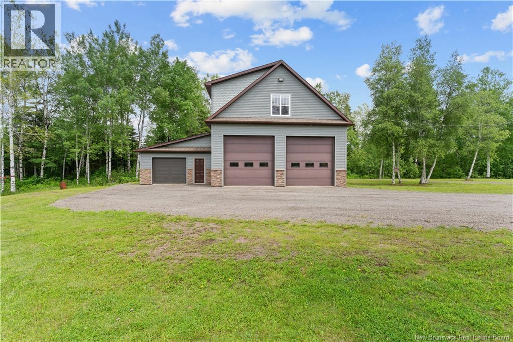 660 Saint Charles Sud Road