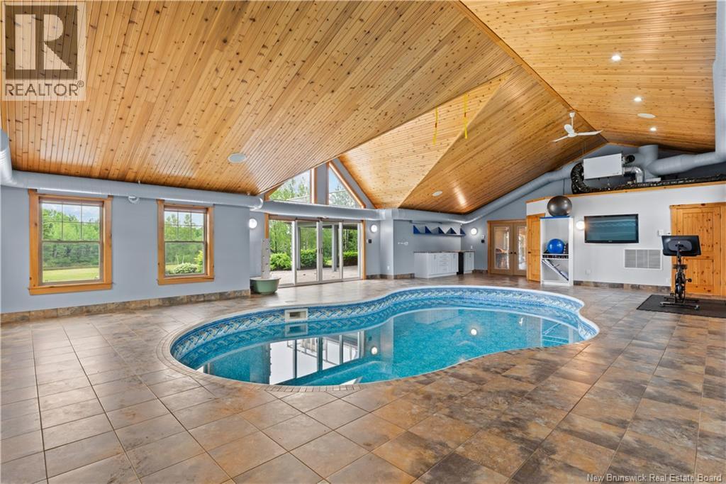 660 Saint Charles Sud Road