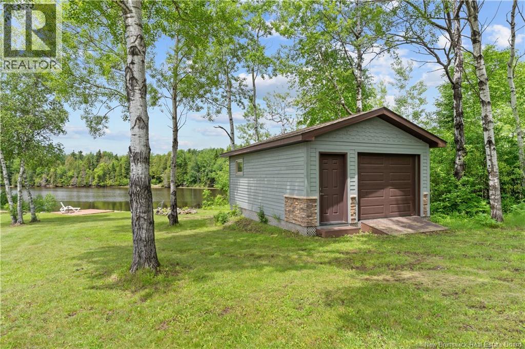 660 Saint Charles Sud Road