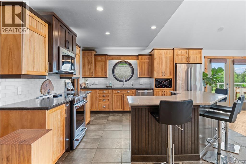 660 Saint Charles Sud Road