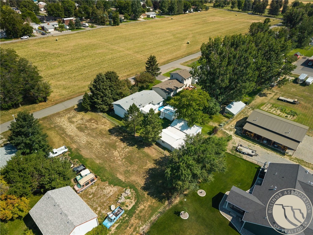 403 3rd St SW