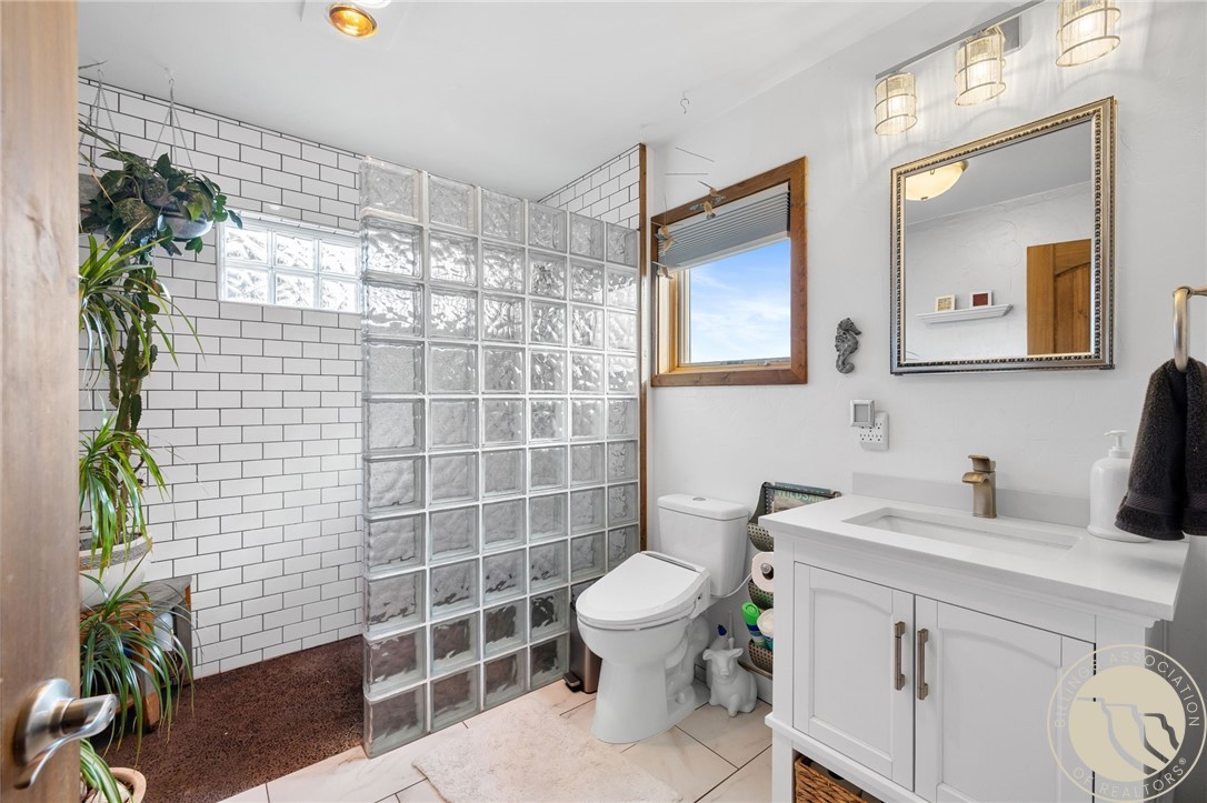 3103 Chief Looking Glass Road