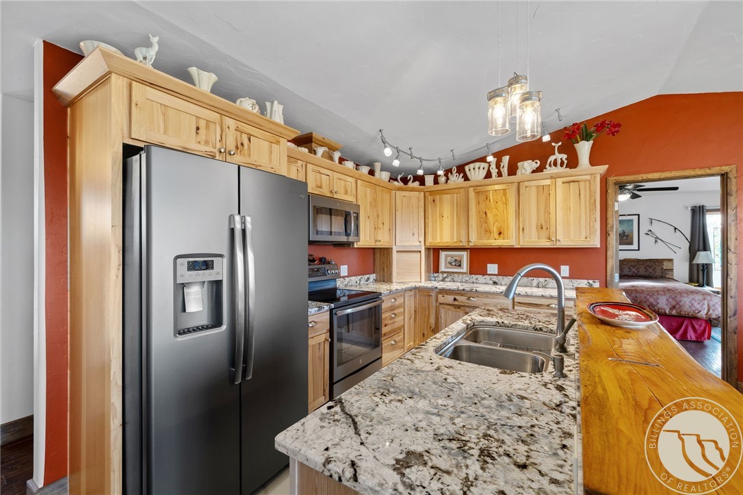 3103 Chief Looking Glass Road