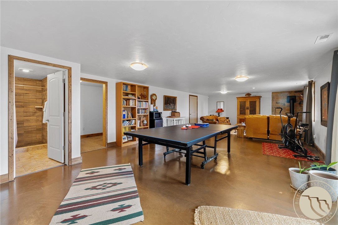 3103 Chief Looking Glass Road