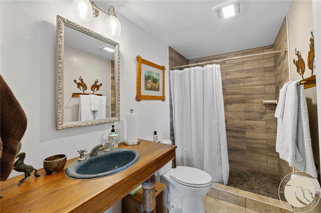 3103 Chief Looking Glass Road