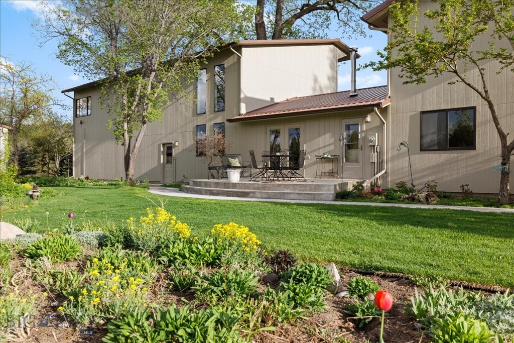 67 River View