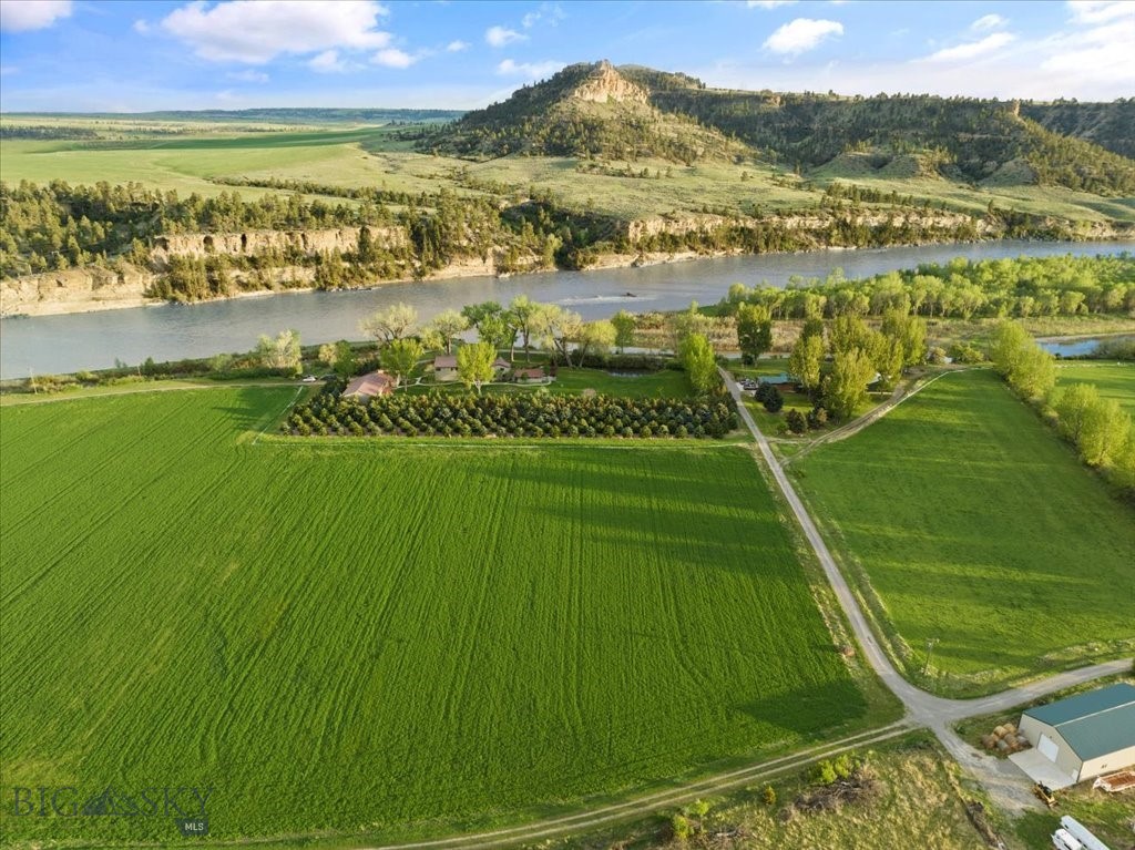 67 River View