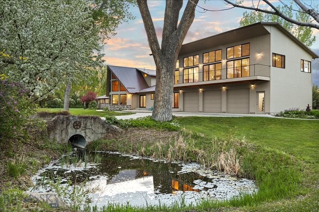 67 River View