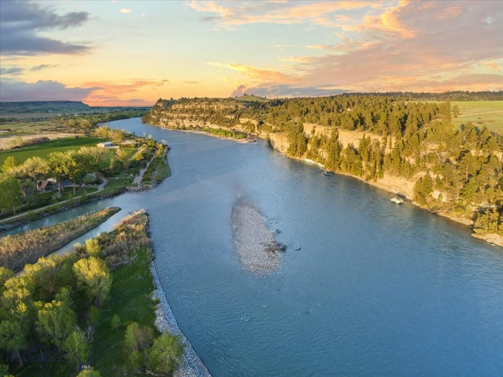 67 River View