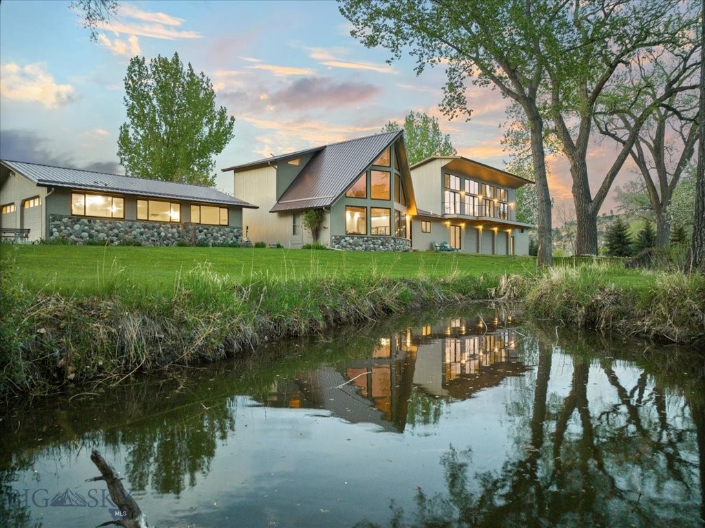 67 River View