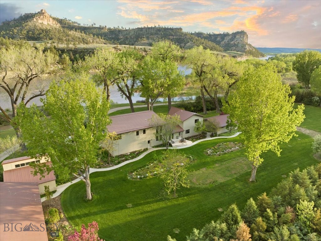 67 River View
