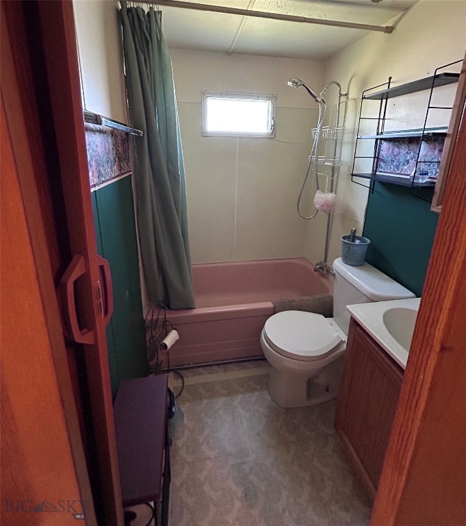 4 652 S. Rock Creek Road