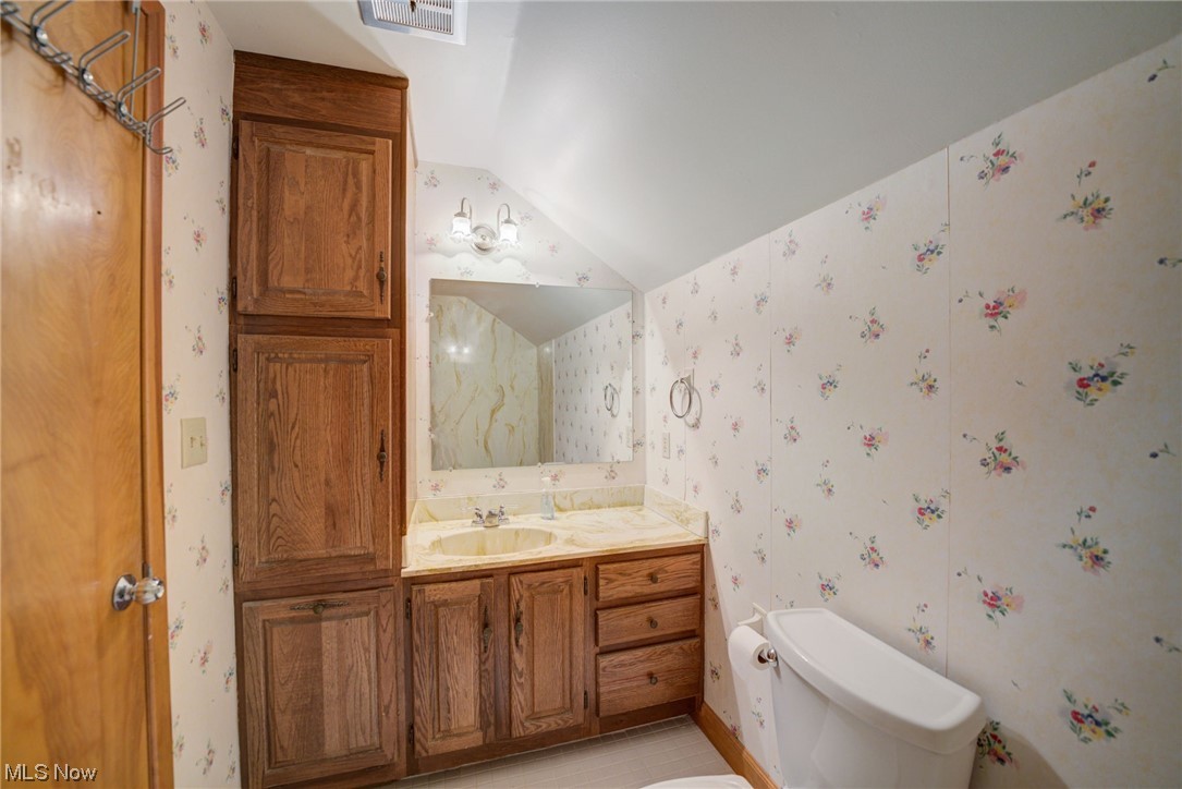 8801 Gatewood Drive