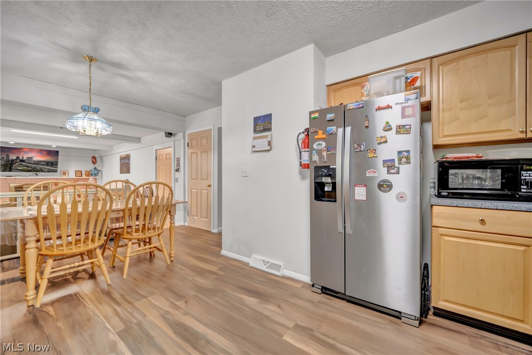 6199 Gatewood Drive