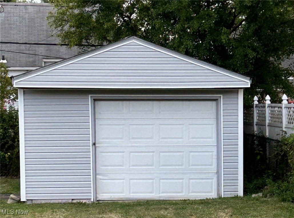 572 Quentin Road
