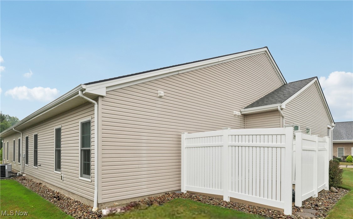 38185 Cross Creek Drive