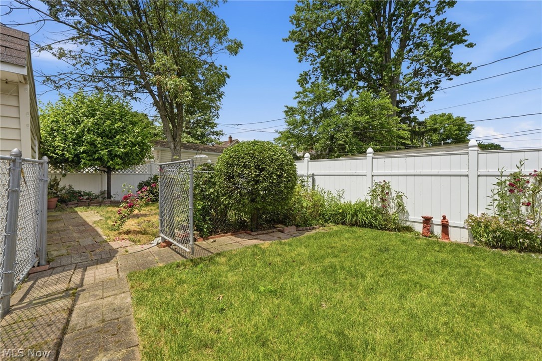 4116 W 161st Street