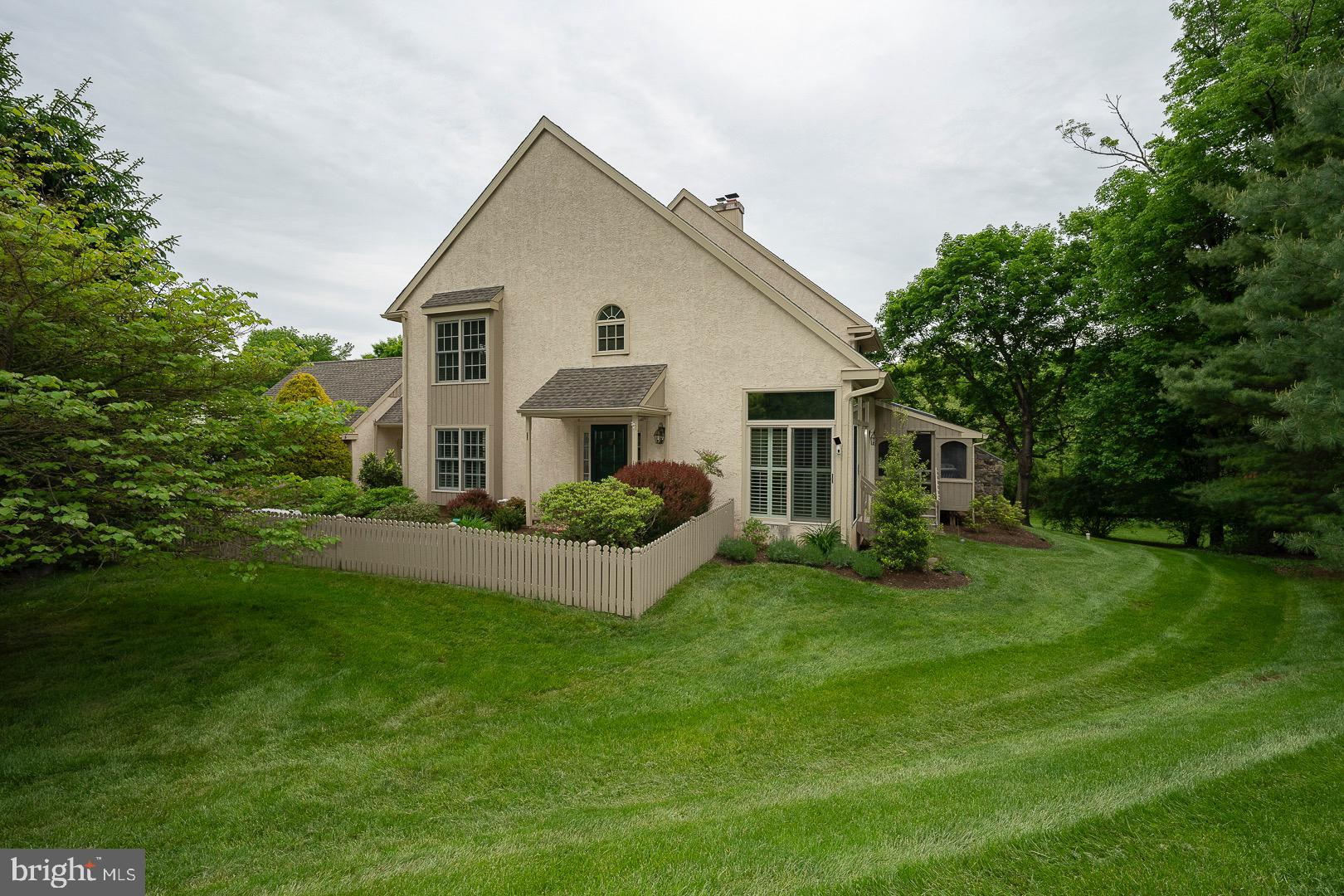 438 WAYNESBROOKE ROAD