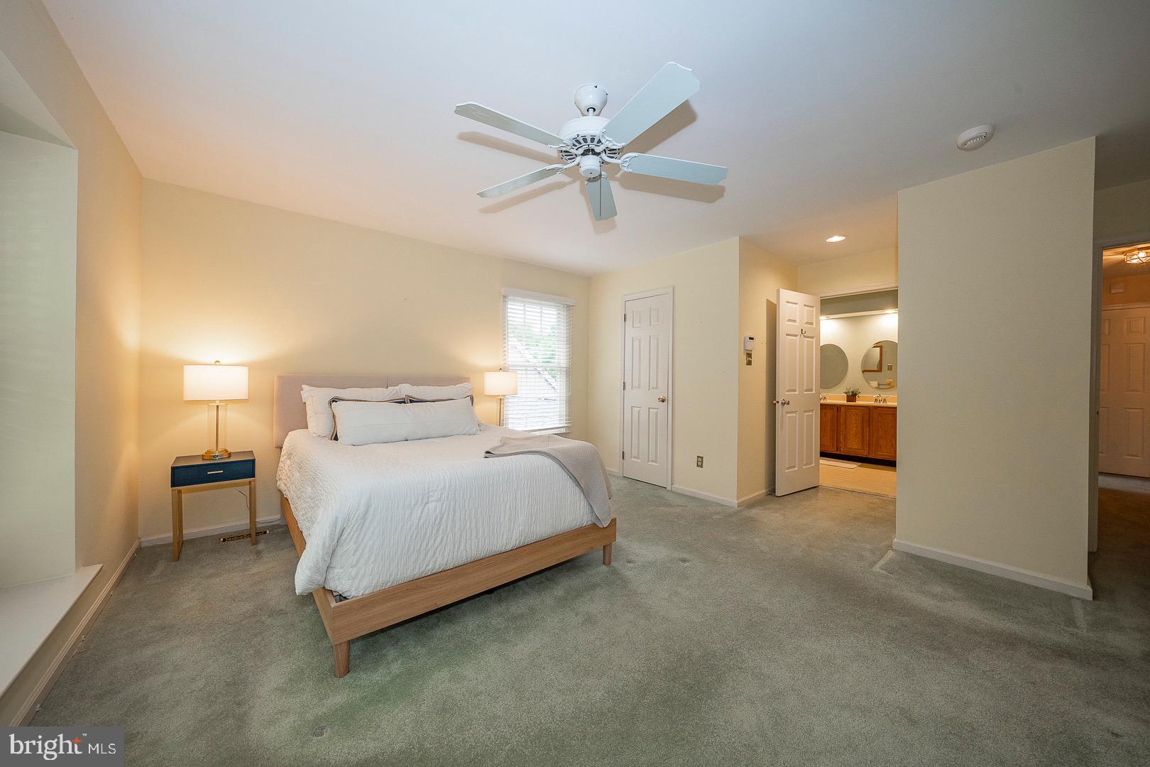 438 WAYNESBROOKE ROAD