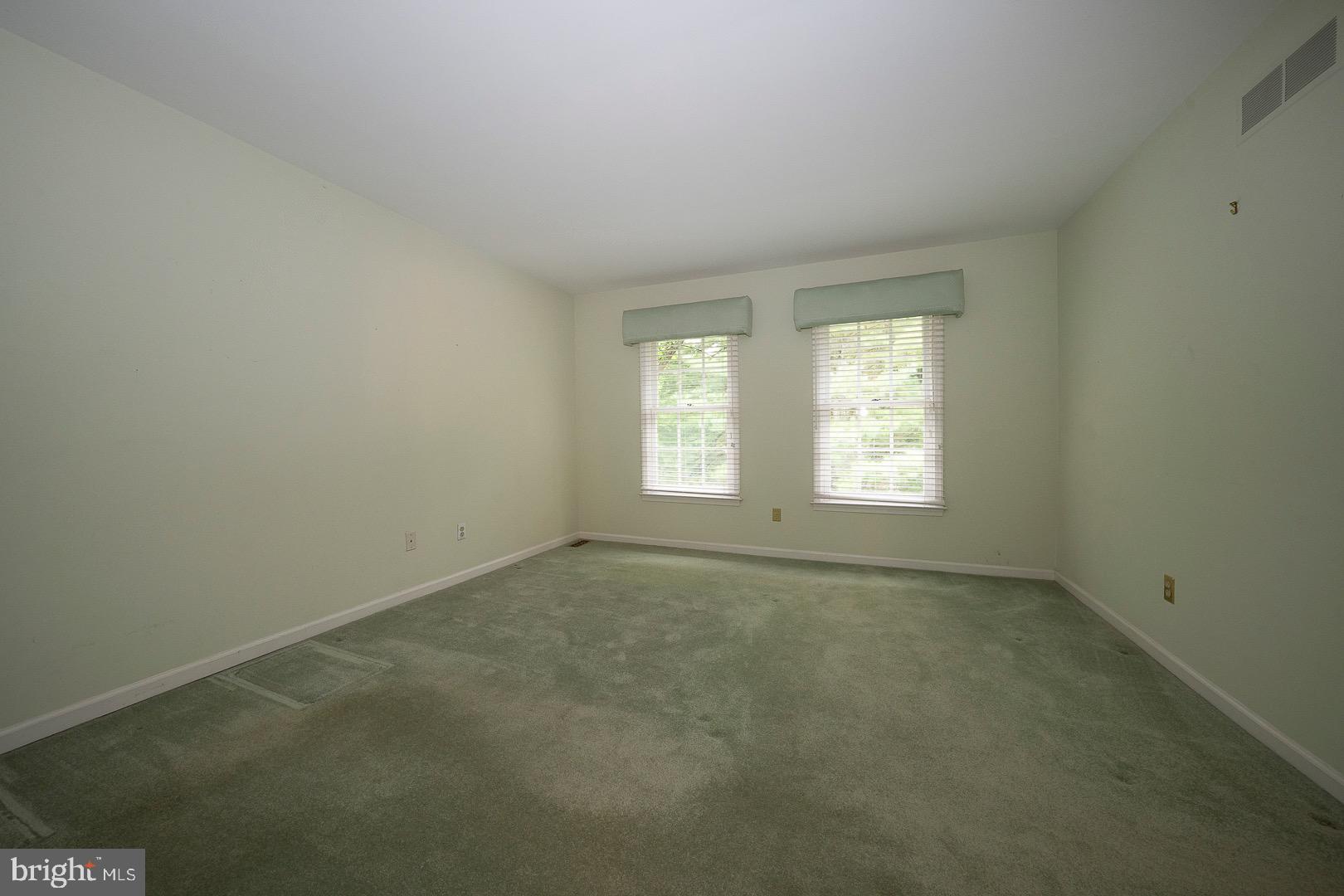 438 WAYNESBROOKE ROAD