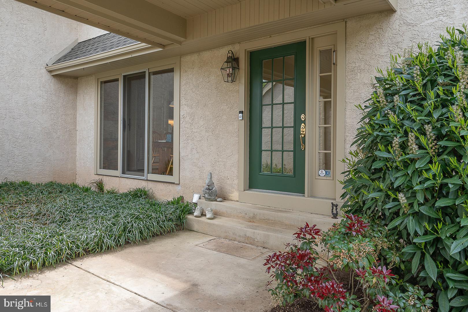 438 WAYNESBROOKE ROAD