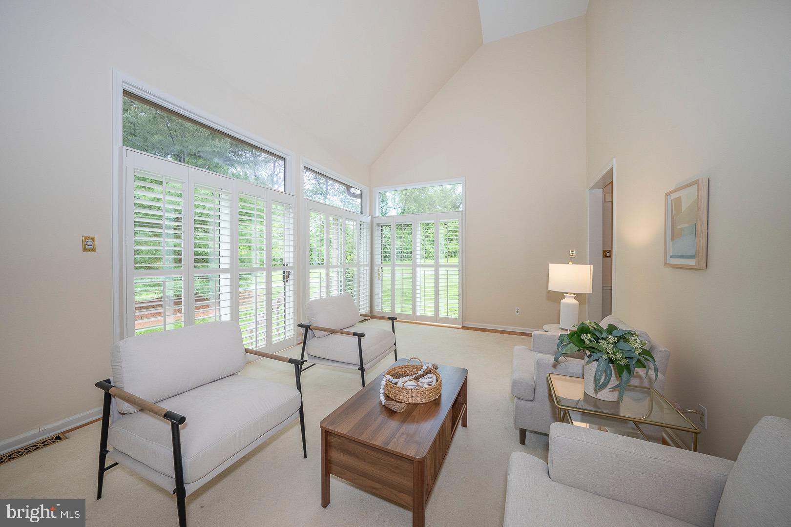 438 WAYNESBROOKE ROAD