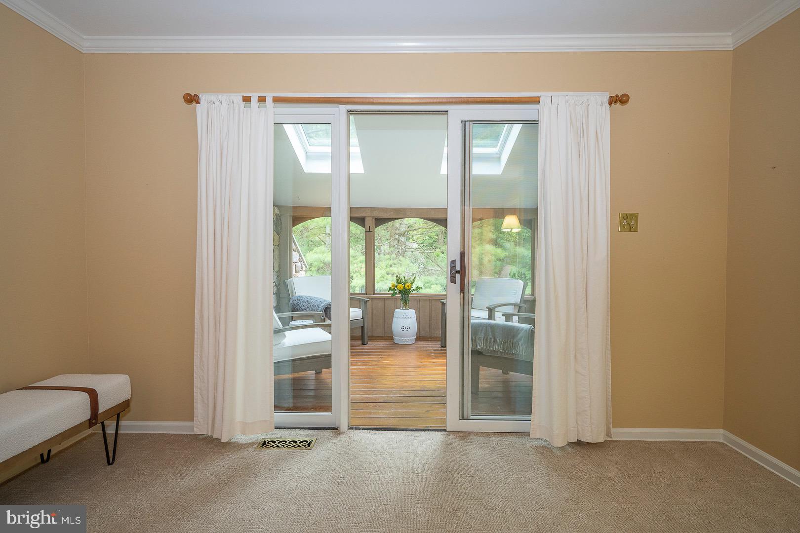 438 WAYNESBROOKE ROAD