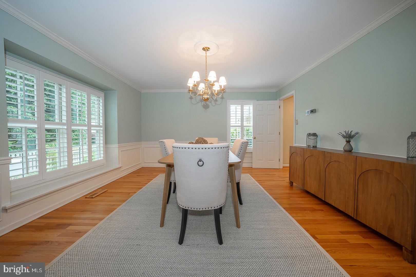 438 WAYNESBROOKE ROAD