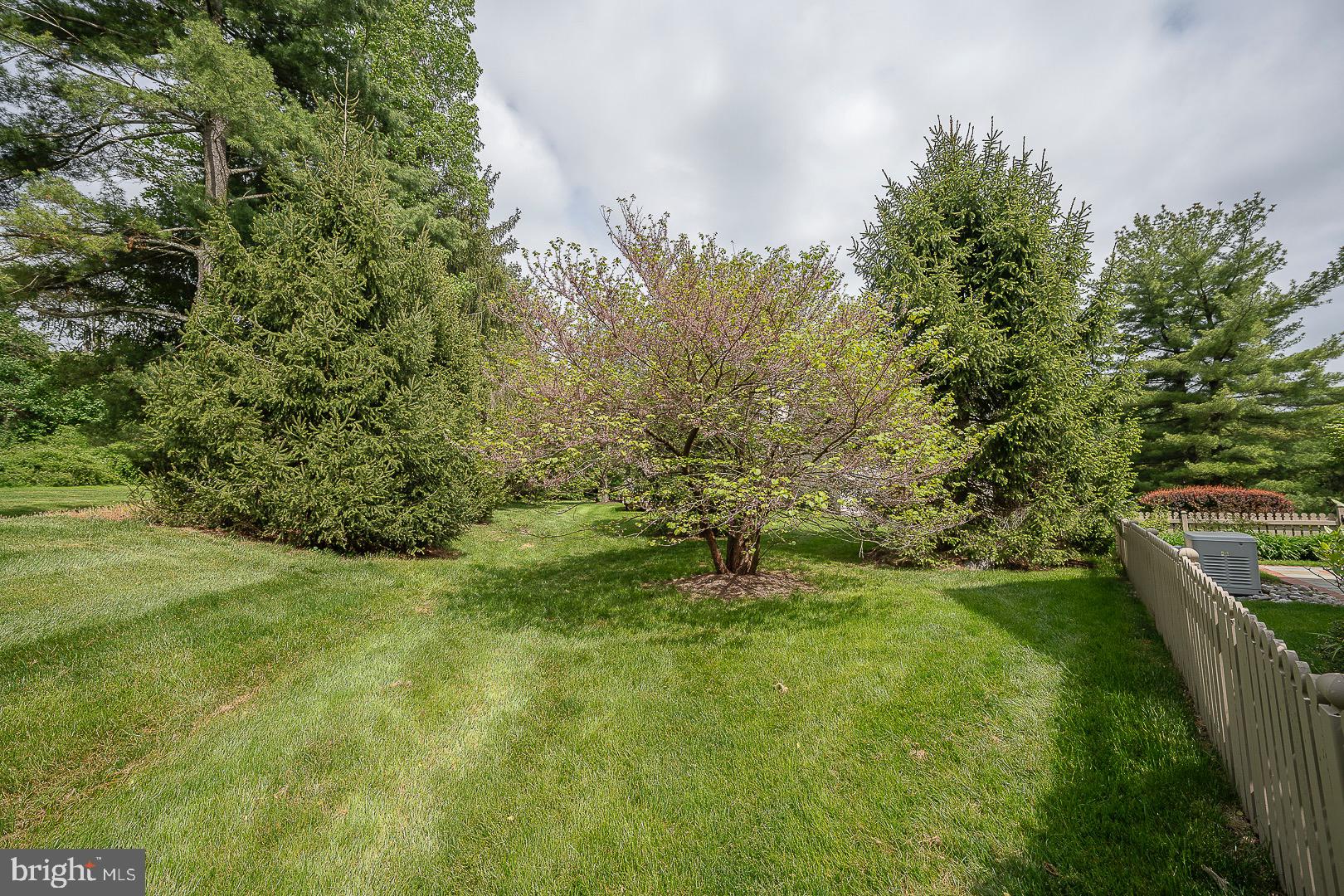 438 WAYNESBROOKE ROAD