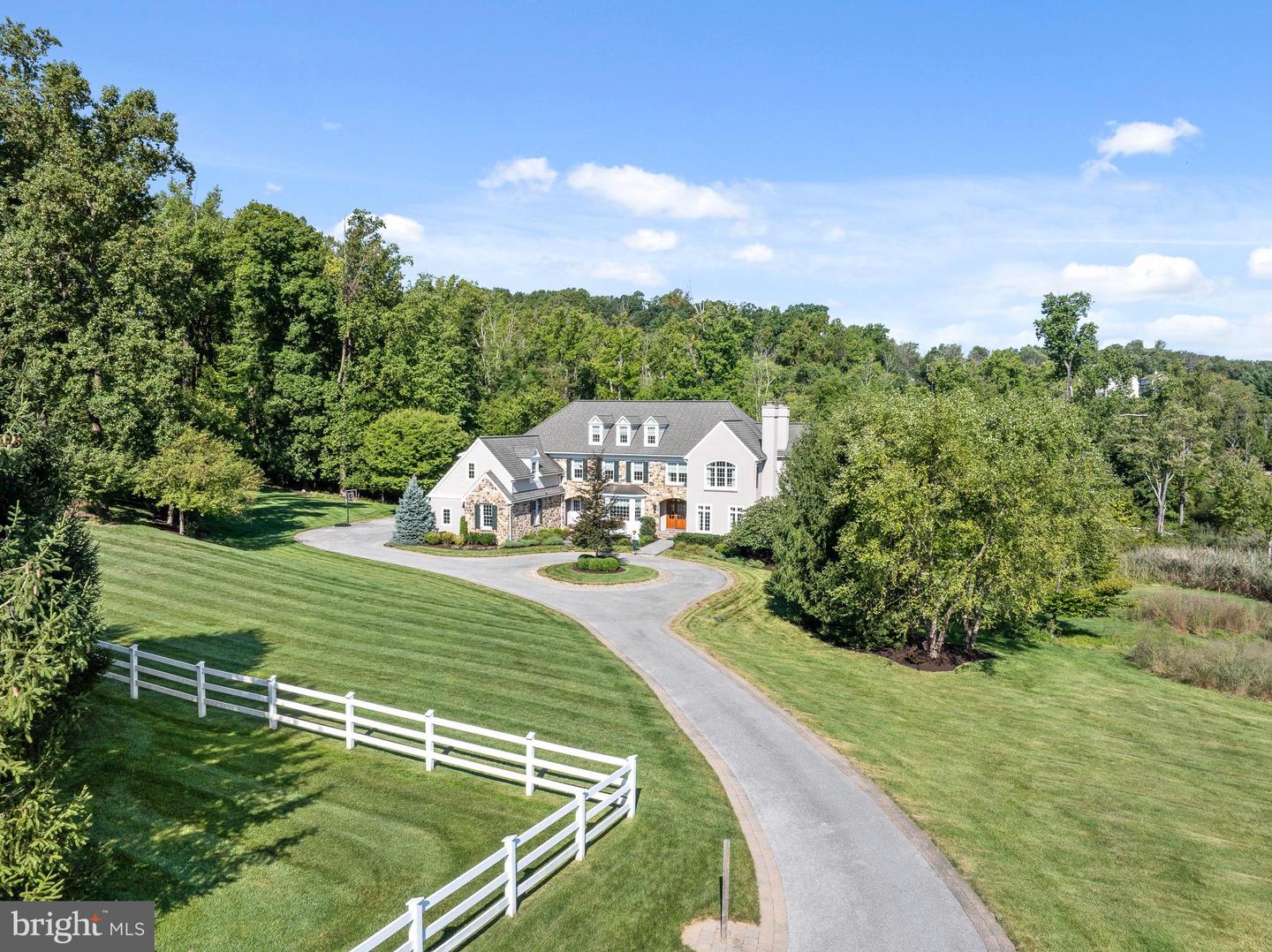 3 Autumn Meadow Ln