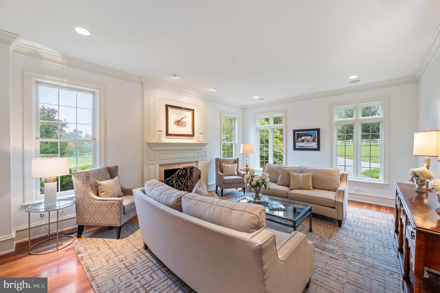 3 Autumn Meadow Ln