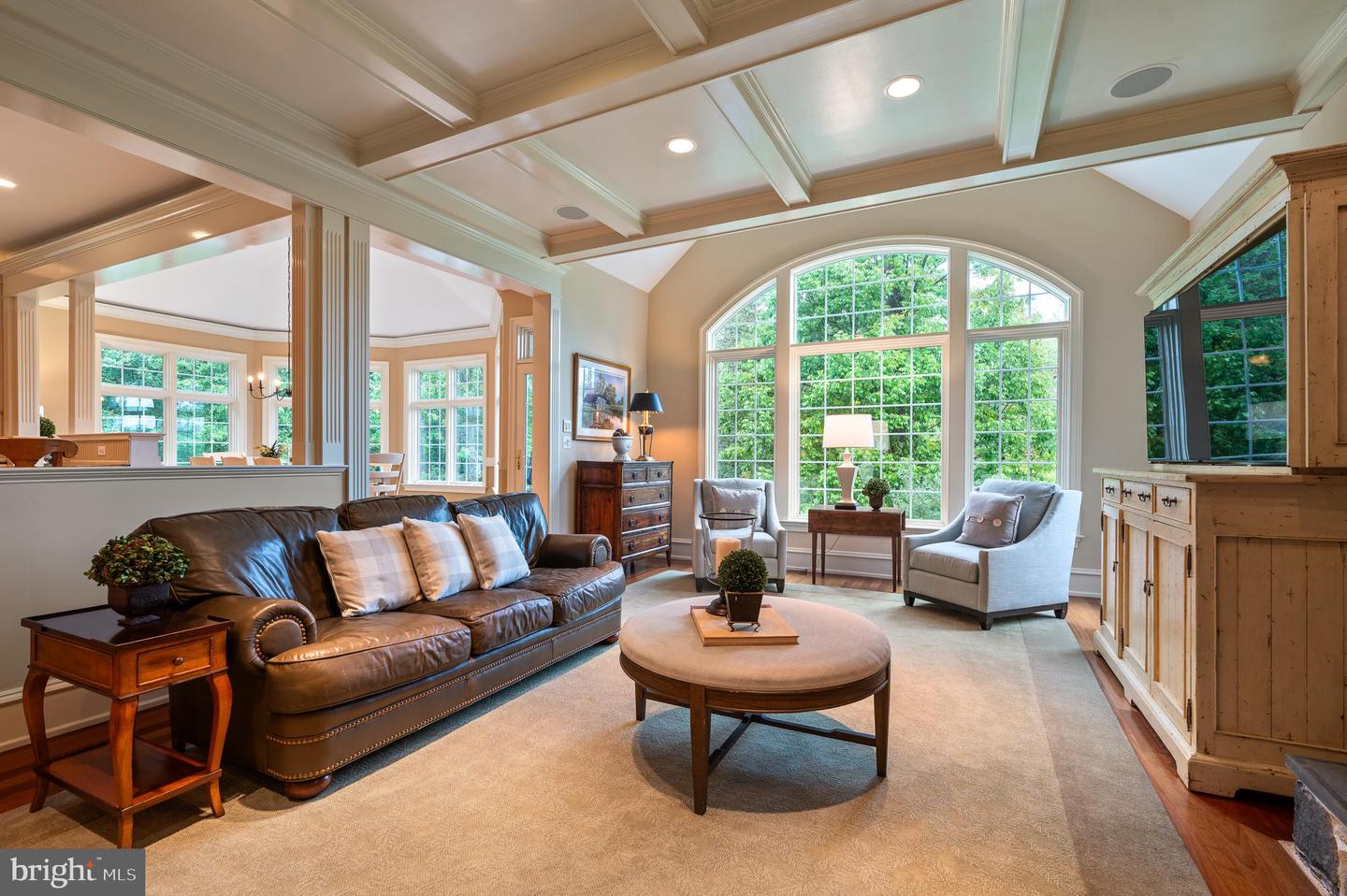 3 Autumn Meadow Ln