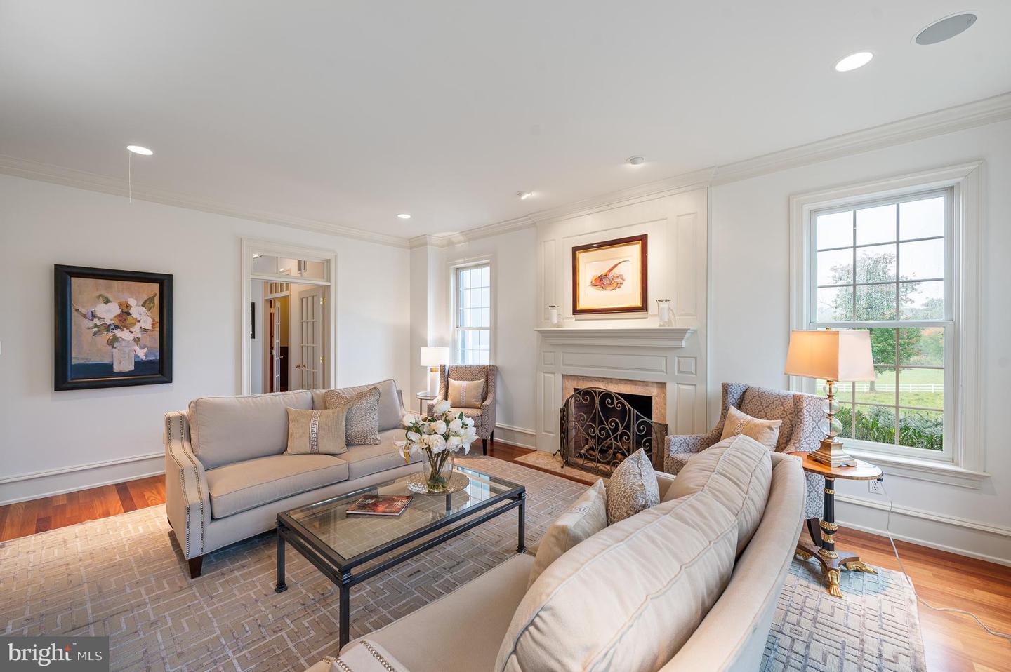 3 Autumn Meadow Ln