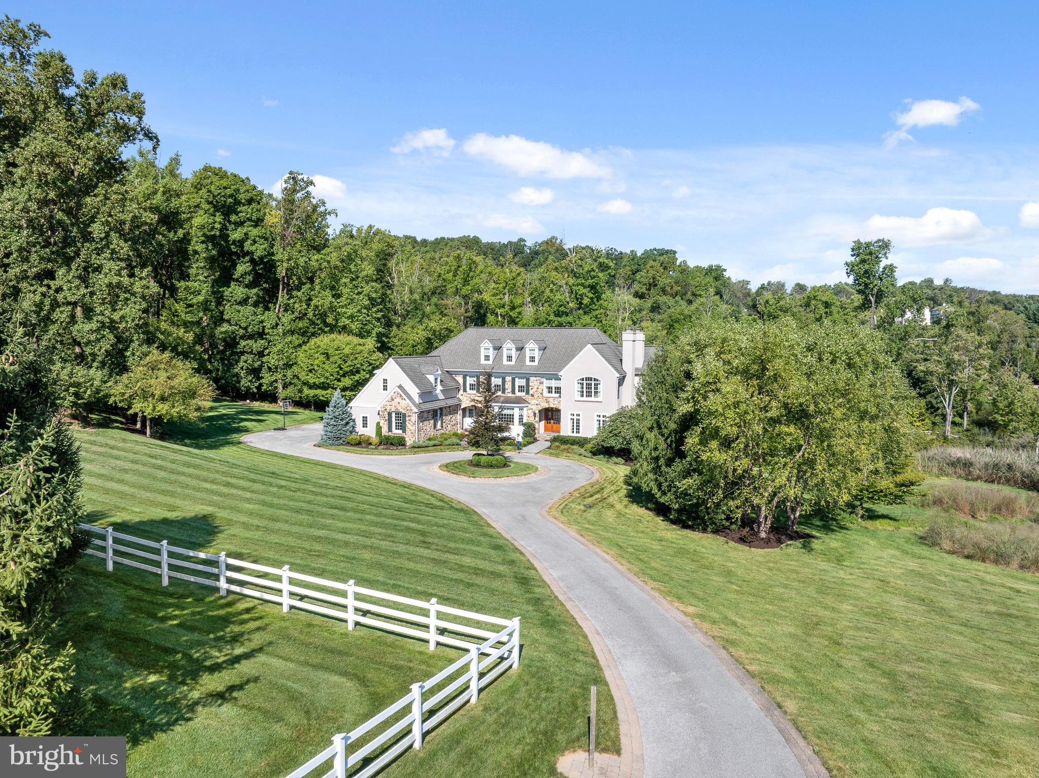 3 Autumn Meadow Ln