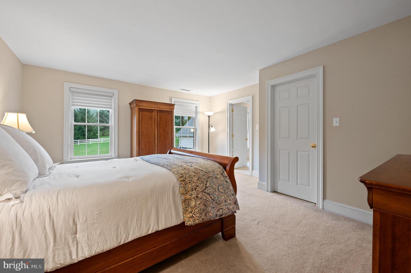 3 Autumn Meadow Ln