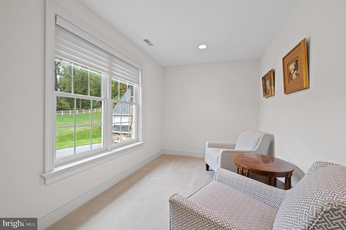 3 Autumn Meadow Ln