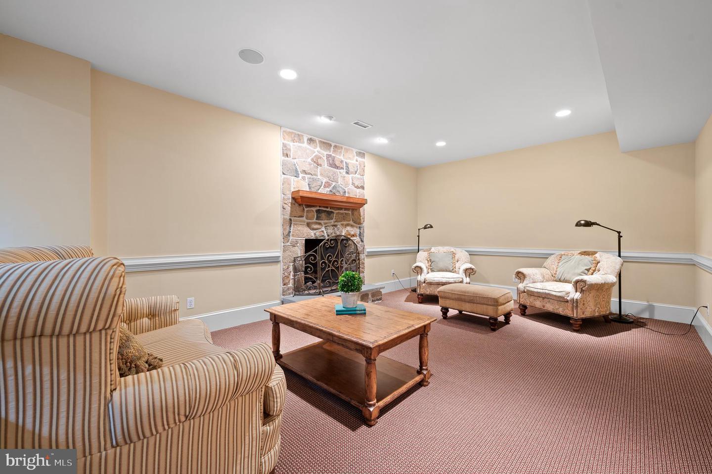 3 Autumn Meadow Ln