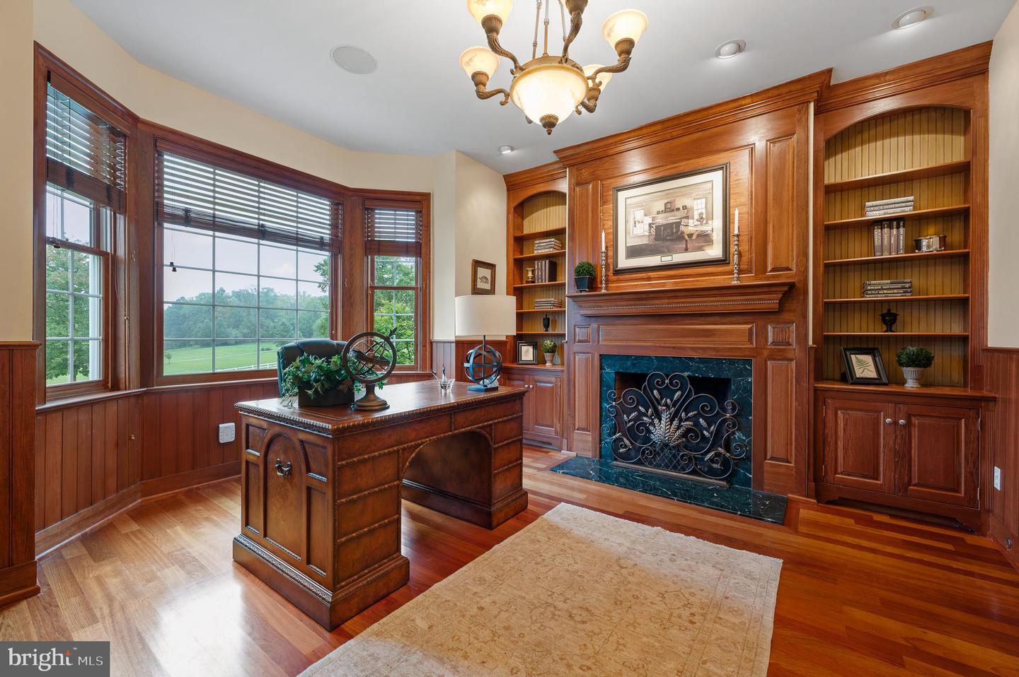 3 Autumn Meadow Ln