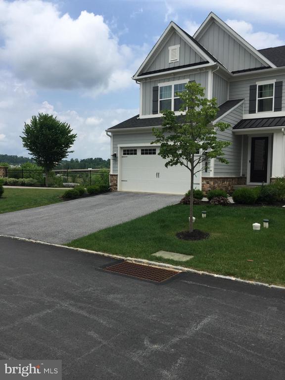 503 CLIFF LANE