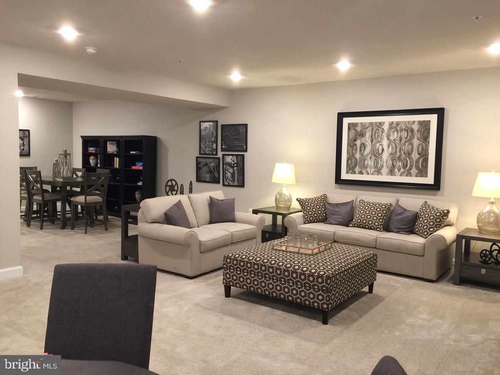 503 CLIFF LANE