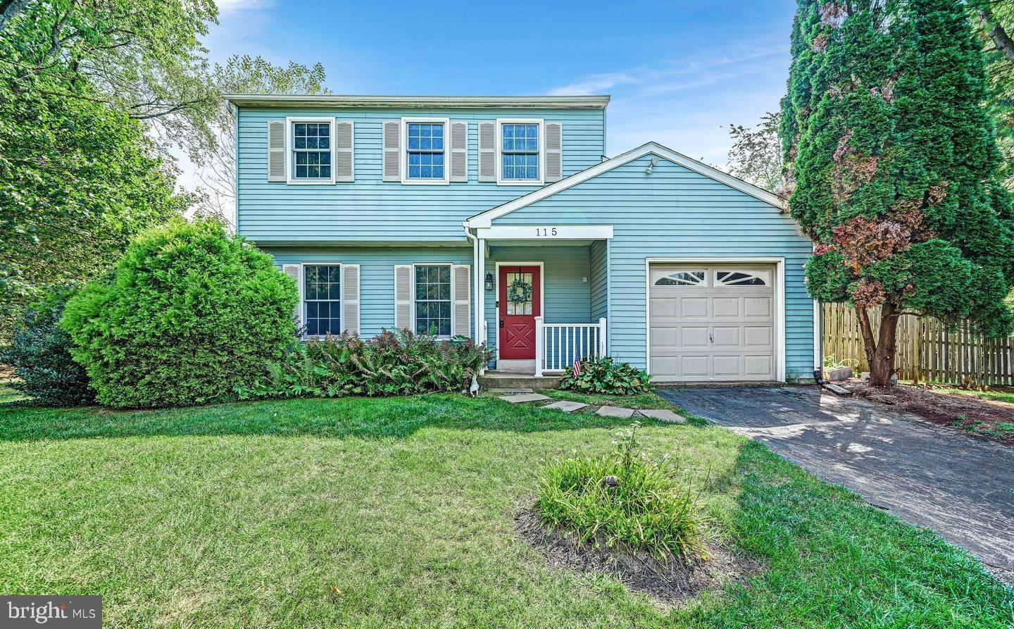 115 CARRIE LN