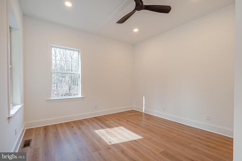 1404 TIMBER MILL LANE