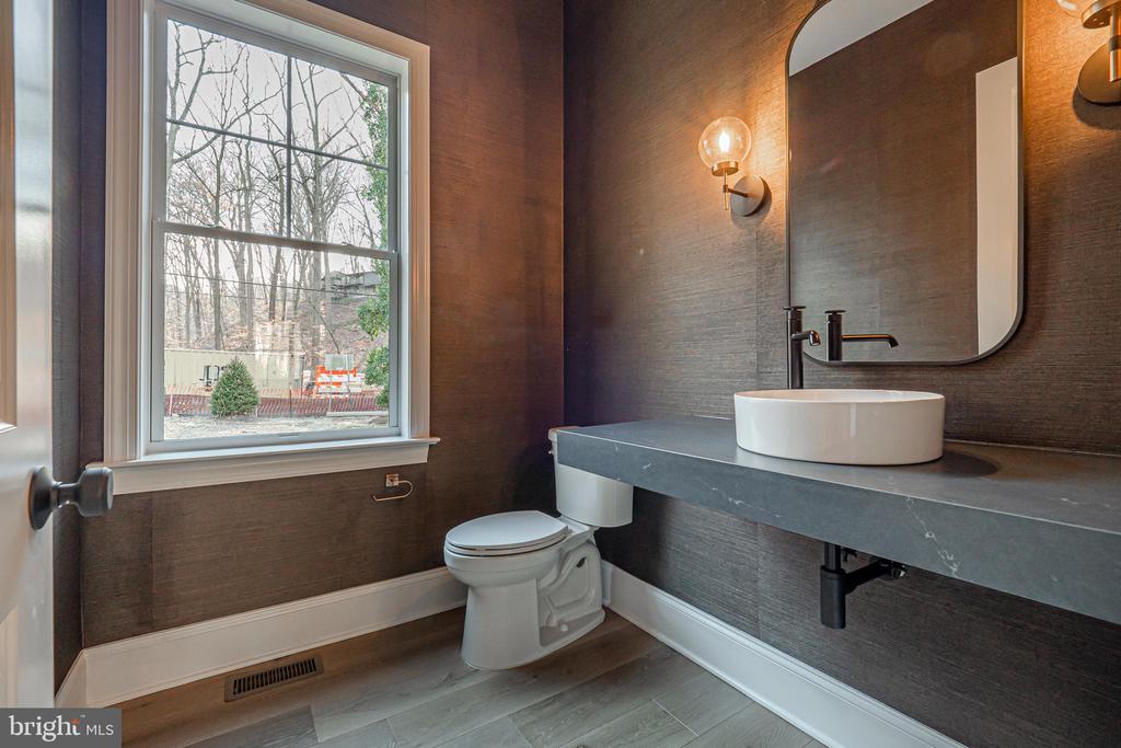 1404 TIMBER MILL LANE