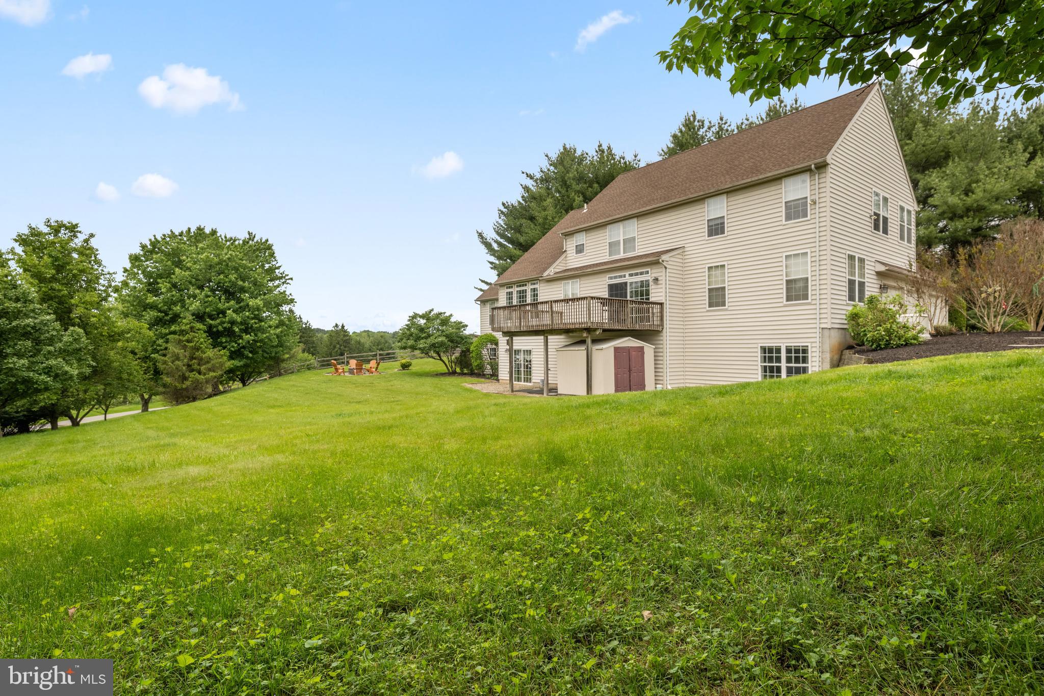 592 W CREEK ROAD
