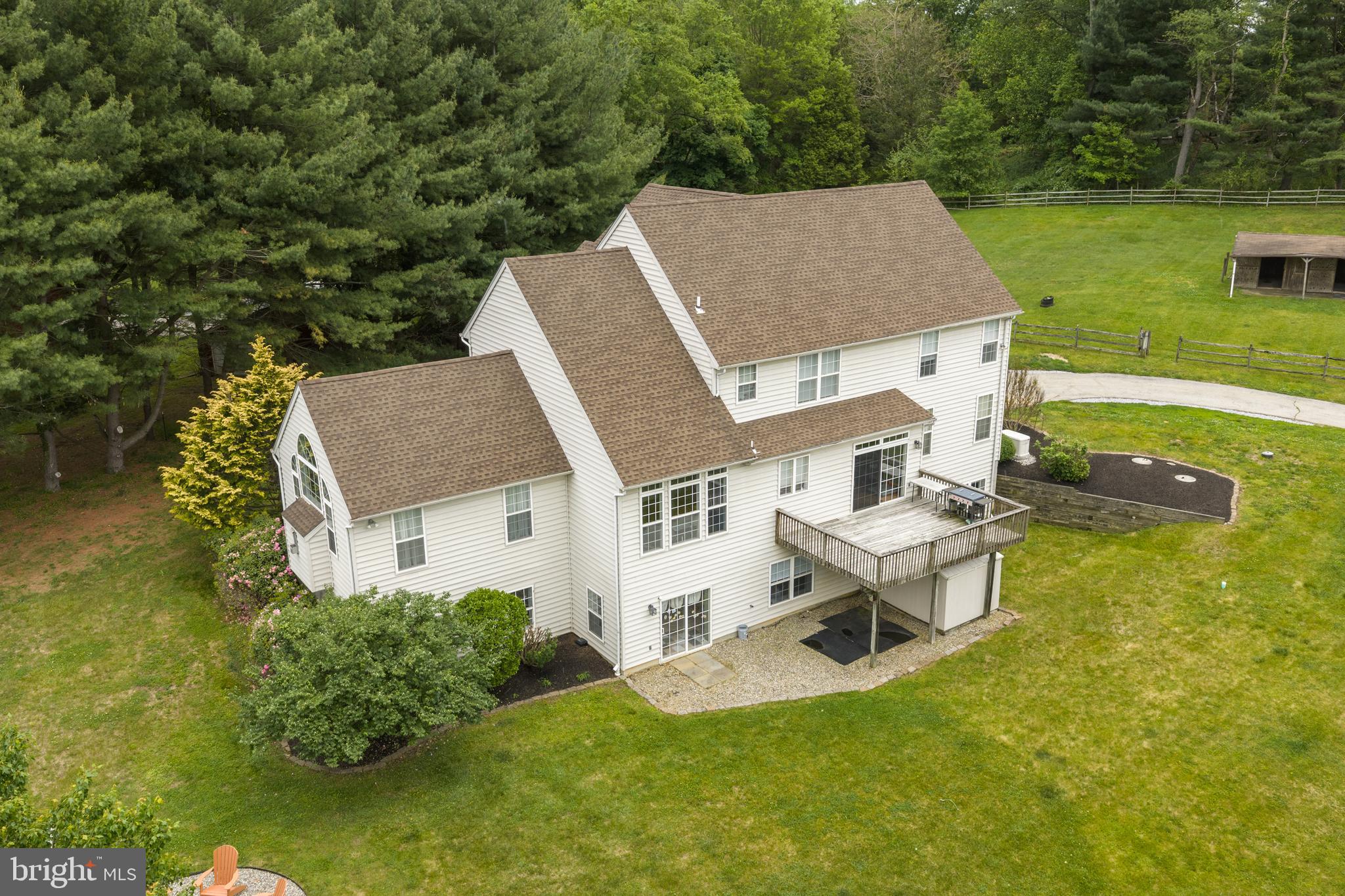 592 W CREEK ROAD