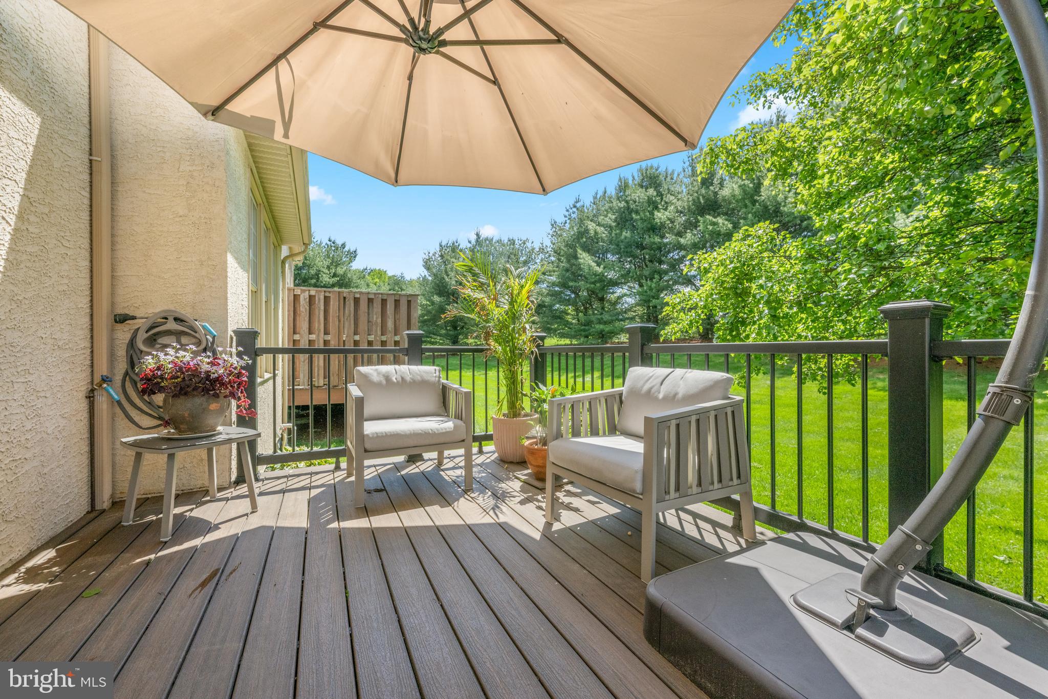 7 ELLISTON COURT