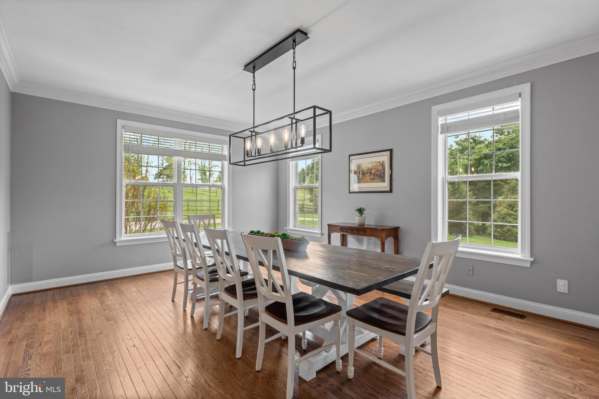 592 W CREEK ROAD